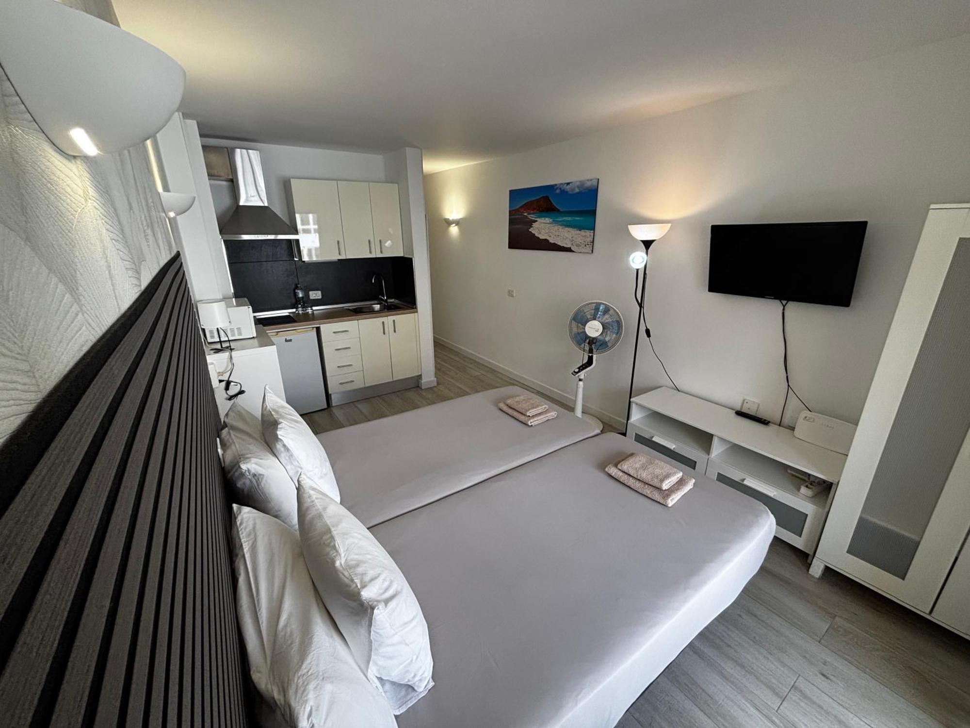 Cozy Studio In Los Cristianos Beach Free Wifi Arona  Luaran gambar
