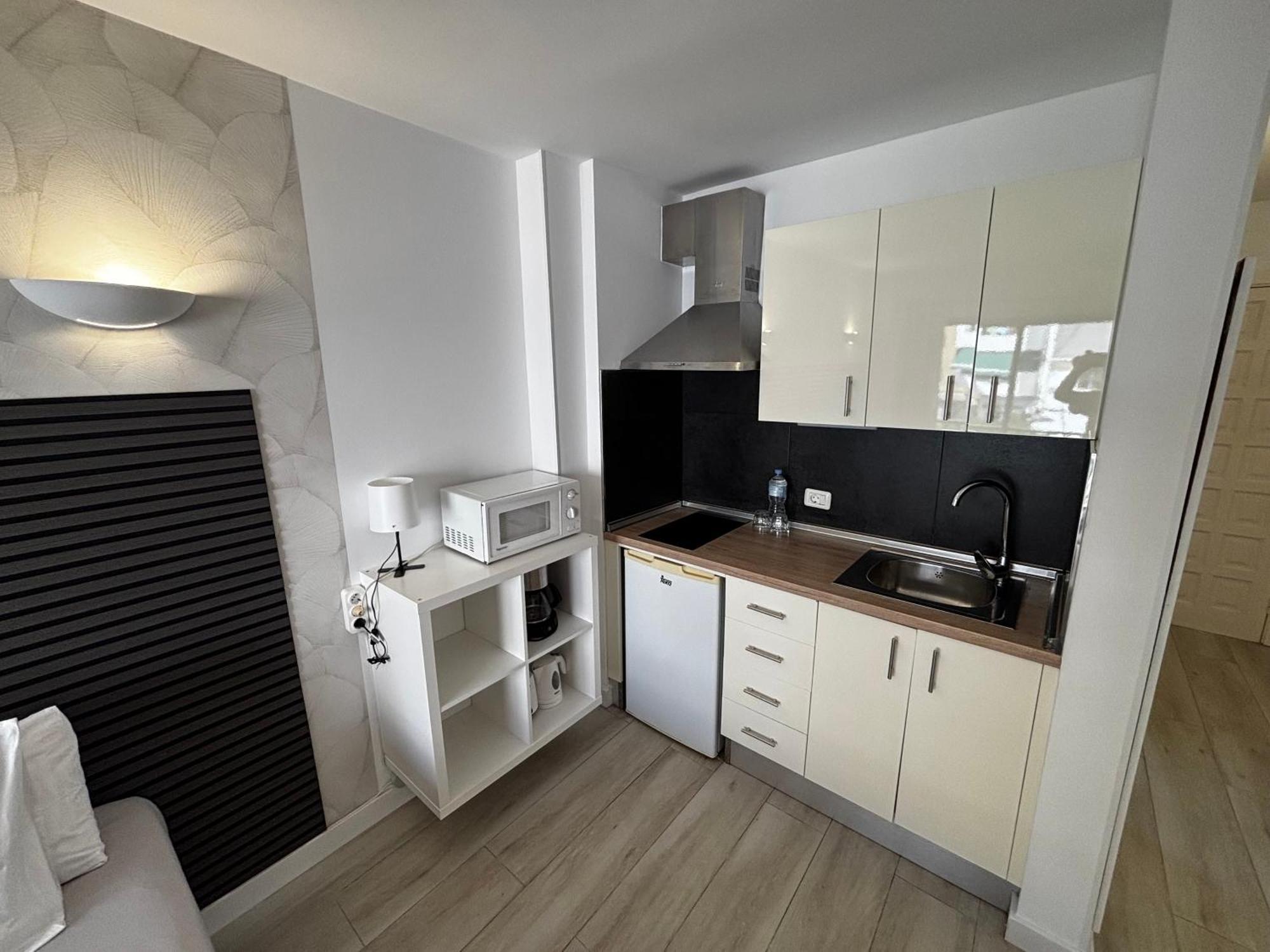 Cozy Studio In Los Cristianos Beach Free Wifi Arona  Luaran gambar